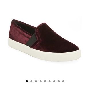 Vince Blair Velvet Slip-on Sneakers Sz 7.5